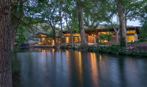 Mill Springs Ranch Provides A Waters Edge Retreat 13 Texas Hill