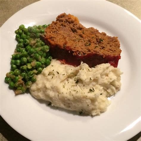 Cook it slowly for 3hrs at 200. A 4 Pound Meatloaf At 200 How Long Can To Cook - The Best ...