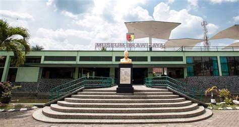 Wisata Sejarah Museum Brawijaya Semilir