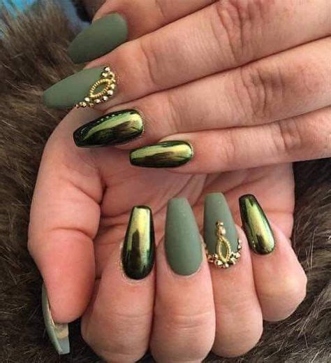 Omg That Green Chrome😍😍 Metallic Nails Design Metallic Nail Art