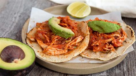 Tinga de pollo Una receta fácil para un clásico delicioso