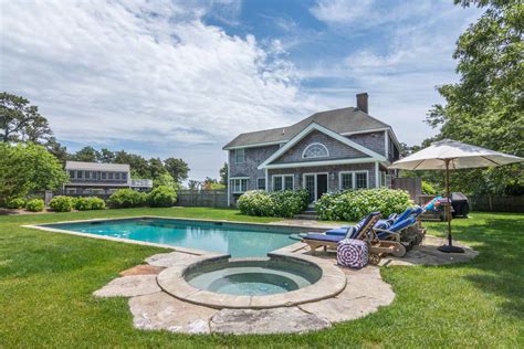 Get cheap flights on 450+ airlines with our best price guarantee. Martha's Vineyard Vacation Rentals With Ferry Tickets For ...