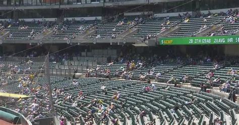 Couple Reported Having Sex In Stands At Oakland S Ringcentral Coliseum During A S Game Cbs San