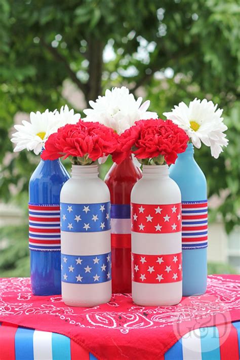 20 Easy 4th of July Crafts & DIY Ideas - Patriotic American Flag Crafts