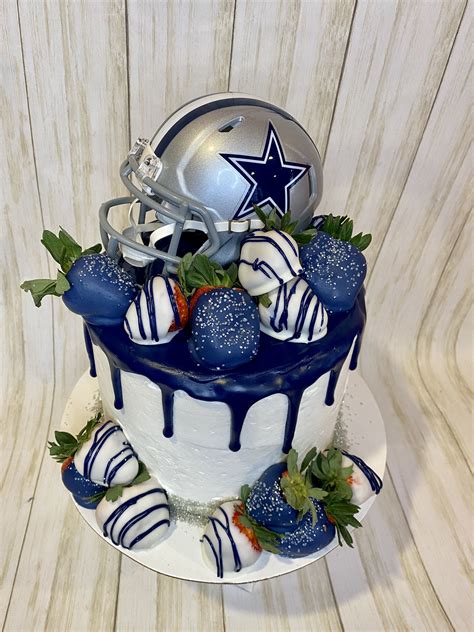 Well, this one is actually for a girl.a huge cowboys fan.i'm really not that good at boy cakes. Cowboys Football Cake | Dallas cowboys birthday cake ...