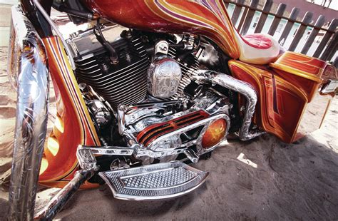 No socialising with anyone from outside your household or extended household, inside a private home. 2006 Harley-Davidson Street Glide - Chicano Style