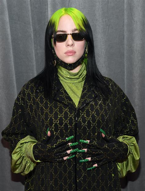 Billie Eilishs 2020 Grammys Look Includes Matching Two Tone Hair And Suit