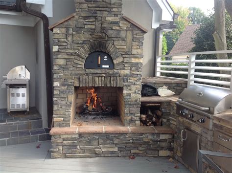 Outdoor Kitchen With Pizza Oven Fireplace Ralnosulwe