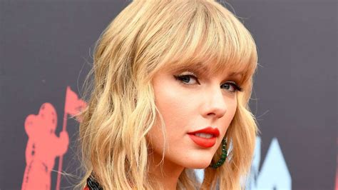 Did Taylor Swift Have Plastic Surgery Celebrity
