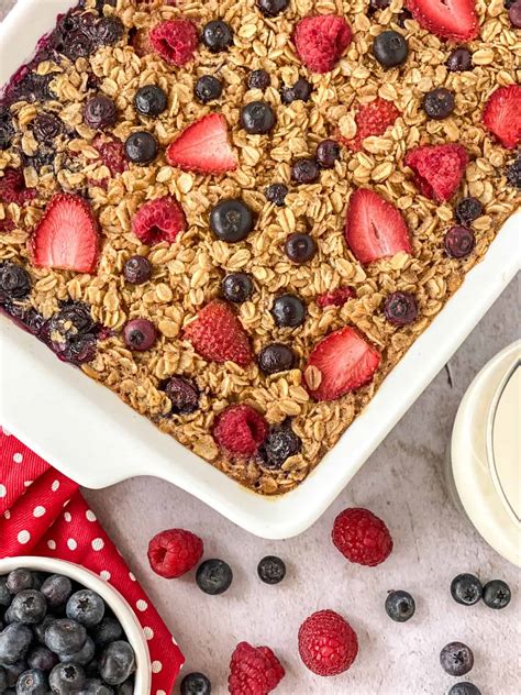 Easy Mixed Berry Baked Oatmeal Whiskful Cooking