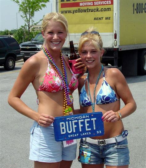 Jimmy Buffett Chicago Il Tailgate Bikini A Photo On Flickriver