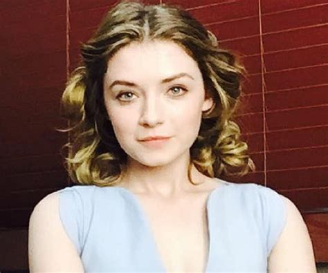 sarah bolger wiki bio age net worth and other facts factsfive cloud hot girl
