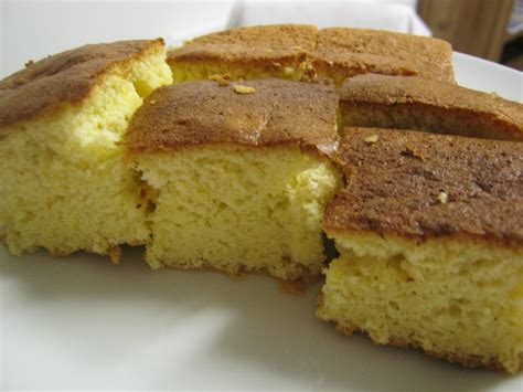 The creaming method, in which butter and sugar are beaten together until pale, light and fluffy, is used to make sponge cakes such as the victoria. Sri's kitchen: Basic sponge cake without butter