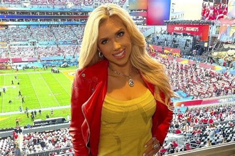Who Is Gracie Hunt All You Need To Know About Chiefs Owner S Babe