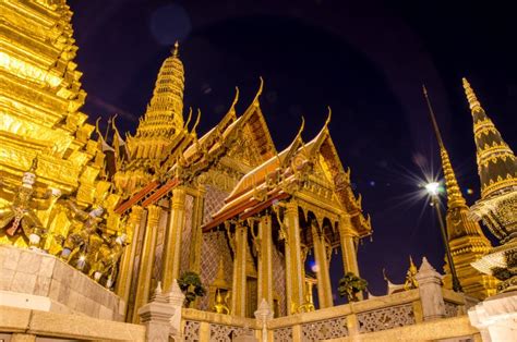 Wat Phra Kaew Stock Photo Image Of Thailand Bangkok 32946908