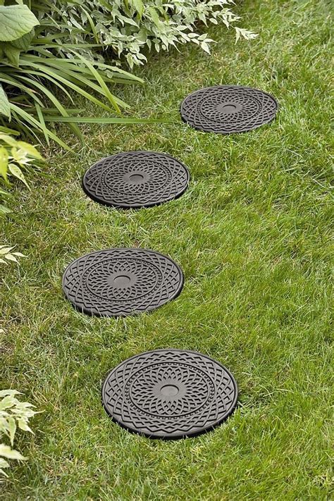 Decorative Round Stepping Stones Recycled Rubber