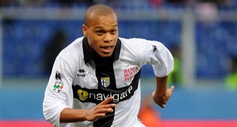 Viagogo.com has been visited by 100k+ users in the past month Meghiúsult a Biabiany-Zaccardo játékoscsere - AC Milan ...