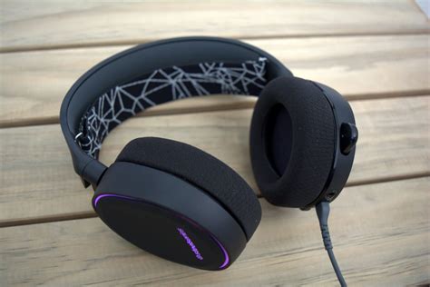 The steelseries arctis 5 headset is an incredible sounding pair of cans that have no business sounding as good as they do at this price point, held back only by the confounding decision. SteelSeries Arctis 5 Review - Chip Chick