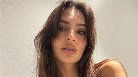 Emily Ratajkowski Went Completely Braless As She Wore A Plunging Black