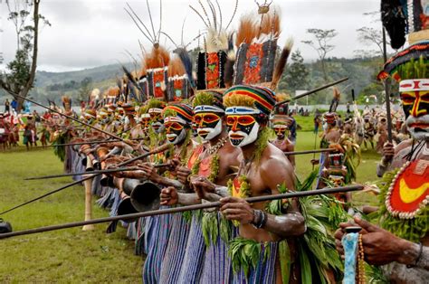 Top 15 Things To Do In Papua New Guinea Rebecca And The World
