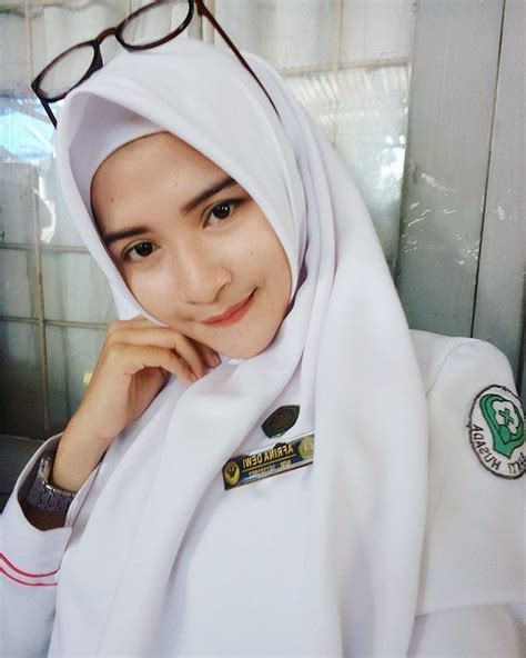 Cewek Muslimah Cewekmuslimah Hijab Icon Hijabicon Kecantikan