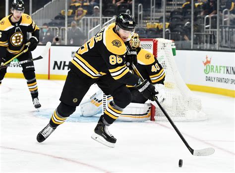 Boston Bruins 2021 Player Grades Kevan Miller Proved Resilient