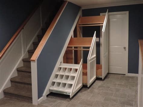 Jul 21, 2021 · vous souhaitez installer une cuisine chez vous mais pensez ne pas avoir le budget suffisant ? Placard sous un escalier : 14 exemples et bonnes pratiques