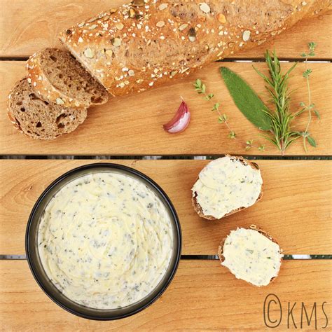 Kruidenboter Met Italiaanse Kruiden En Knoflook Kokkerellen Met Suus