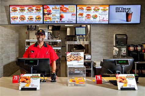carl s jr restaurants franchise information 2021 cost fees and facts opportunity for sale