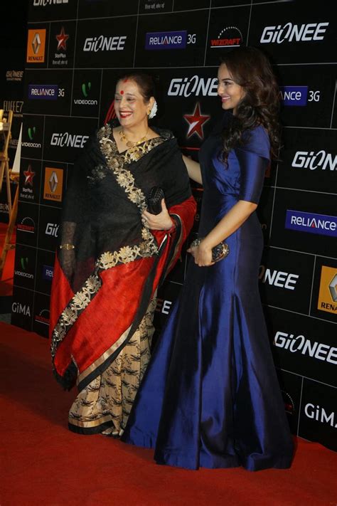 Stunning Sonakshi Sinha Global Indian Music Awards 2014 ~ Indian Cinema