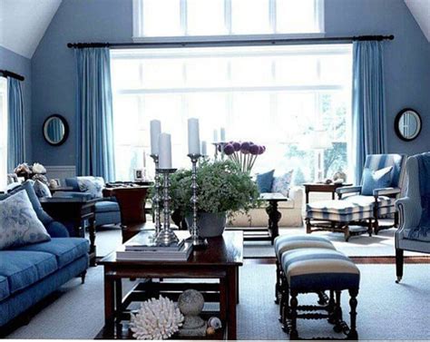 If you like glam and shine, you will love French style living rooms