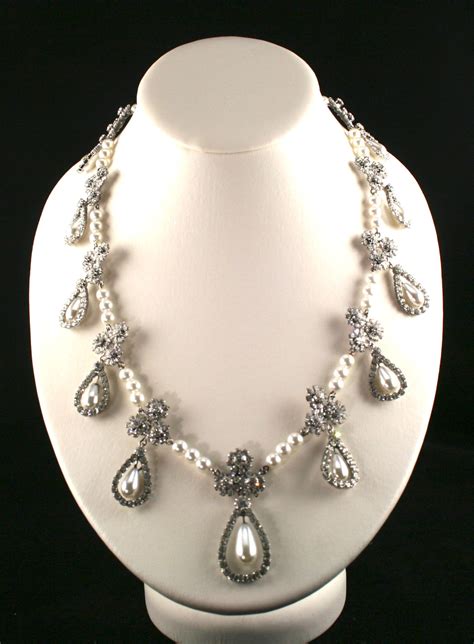 Queens Necklaces Royal Jewelry Pearl And Diamond Necklace