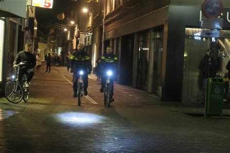 Veel Politie Op De Been Na Oproep Tot Rellen Markt In Tiel