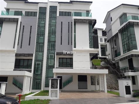 Maybe you would like to learn more about one of these? KINGSLEY HILLS, Putra Heights Intermediate Semi-detached ...