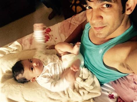 Here Is How Daddy Arjun Bijlani Bonds With His Son Ayaan Photo Feature