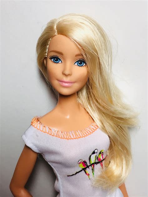 barbie dolls with blonde hair