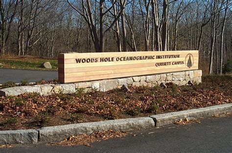 Woods Hole Oceanographic Institution — Roll Barresi And Associates