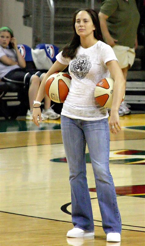 Best Collection Sue Bird Hot Pics And Wallpapers