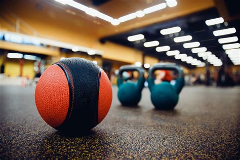 9 Benefits Of Medicine Ball Training Origym