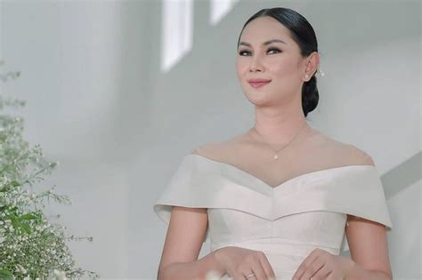 Ada yang menonjol tapi bukan bakat. Kalina Oktarani Pernikahan / Mantan Istri Deddy Corbuzier ...