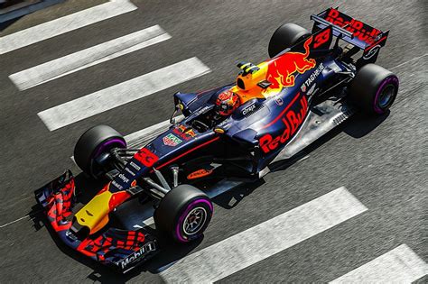 Max verstappen will compete with red bull racing in the 2021 f1 world championship for what will be his sixth season with the leading team and his seventh. Max Verstappen hoopt op magazijn vol Formule 1-auto's