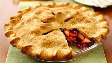 Festive Apple Berry Pie Recipe