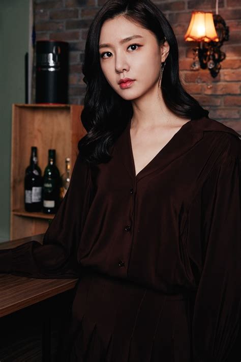 #crash landing on you #seo dan #gu seung jun #kim jung hyun #seo ji hye #seungdan #i really need them in a new happy drama so i can move on somehow. Seo Ji Hye Talks About "Heart Surgeons" & Future Roles She Wants To Do