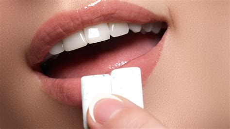 Teeth Whitening Gum Miracle Worker Or Total Gimmick