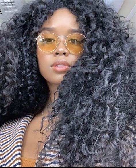 Pin by Photogenic Shea on H.E.R. in 2020 | Curly hair ...