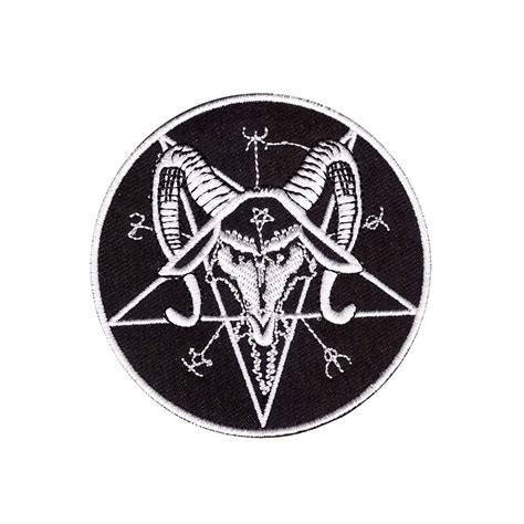 1pcs Satan Pentagram Iron On Patch Goat Applique Evil Sign Embroidered