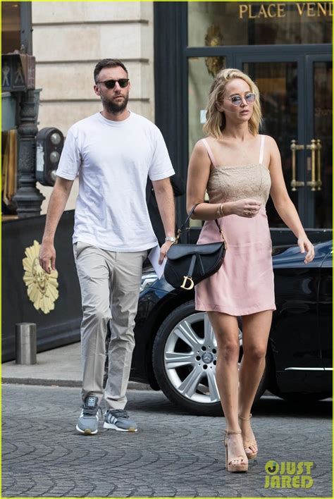 Jennifer Lawrence Cooke Maroney Hold Hands In Paris Photo 4126227