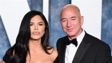 El Fundador De Amazon Jeff Bezos Y Su Novia Lauren S Nchez Se Han