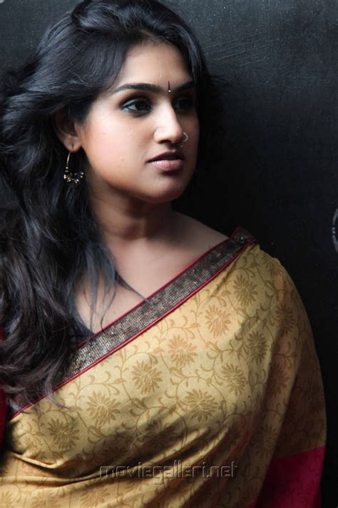 Actress Sexy Photos Actress Vanitha Vijayakumar Hot Photos In Saree