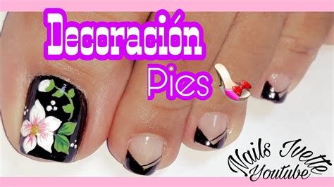 Uñas decoradas para pies de flores. Diseño de uñas para pies en negro/ decoración de uñas para ...